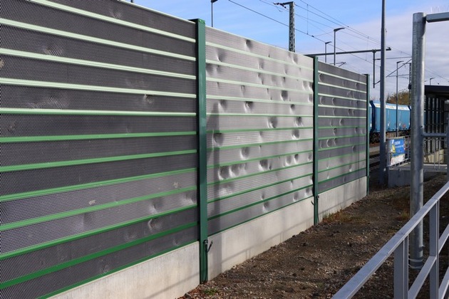 BPOLI LUD: Bundespolizei auf der Suche nach Zeugenhinweisen zu einer Sachbeschädigung am Bahnhof in Niesky