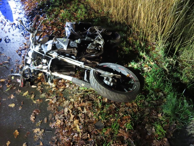 POL-STD: Motorradfahrer bei Verkehrsunfall in Groß Sterneberg schwer verletzt
