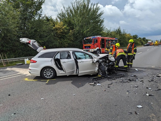 FW Gangelt: Erneut schwerer Verkehrsunfall auf der B56n