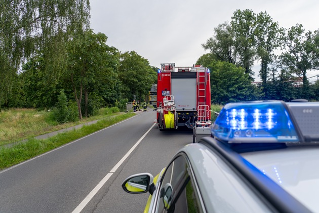 FW Flotwedel: Ortsfeuerwehr Eicklingen beseitigt auslaufende Betriebsstoffe nach Verkehrsunfall