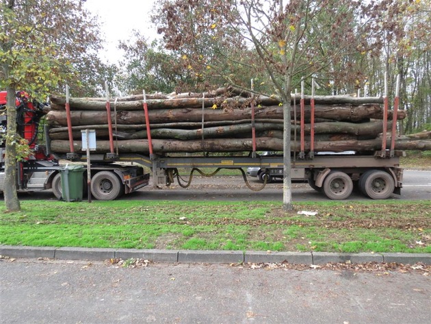 POL-PPTR: Holztransport wieder einmal zu schwer und Anhängelast eines Gespannes überschritten