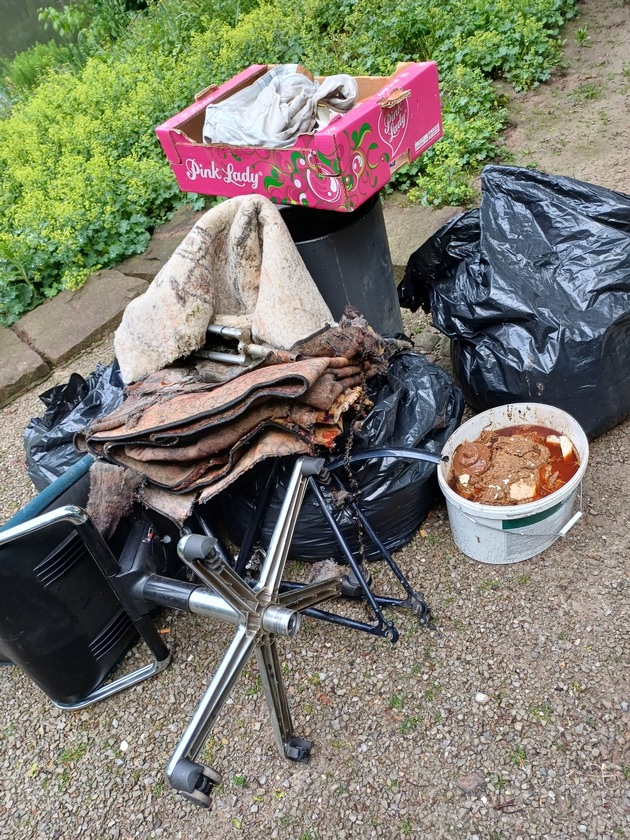 Müll wild entsorgt!