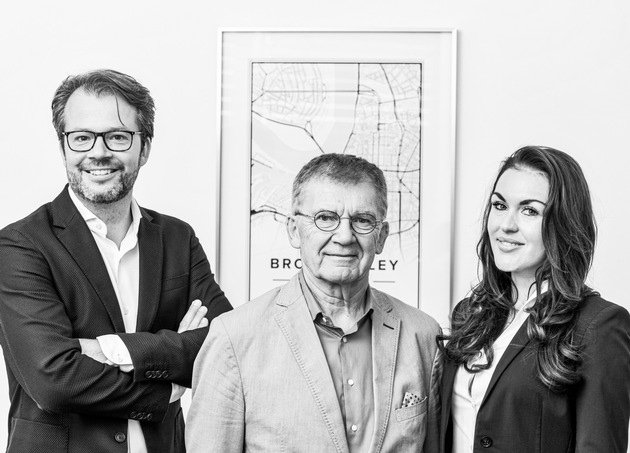 Geschäftsführender Gesellschafter der HR-Group gründet Beratungsunternehmen / Ex-Karstadt-CEO wird Beiratsvorsitzender