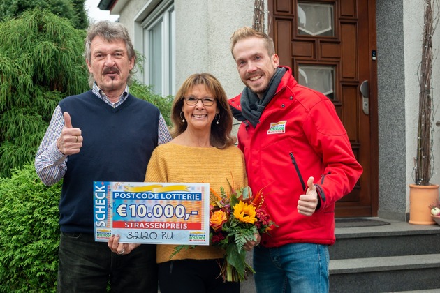 Von wegen Fake - Wolfgang gewinnt  10.000 Euro bei Postcode Lotterie