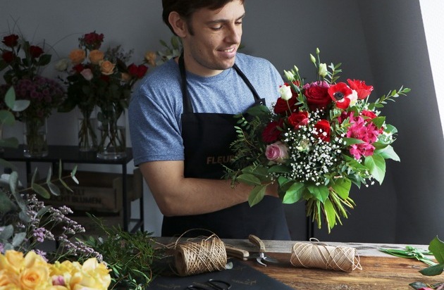 Fleurop AG: Valentinstag: Ausnahmezustand im Auftrag der Liebe / Alle zwei Sekunden überrascht ein Florist einen Menschen mit Blumen in Deutschland