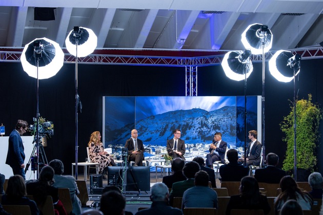 Zeitenwende - 14. Europäischer Mediengipfel in Lech am Arlberg eröffnet