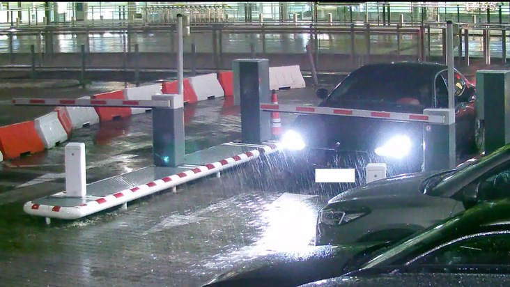 POL-DO: Polizei fahndet mit Lichtbild nach Ferrari-Dieb
