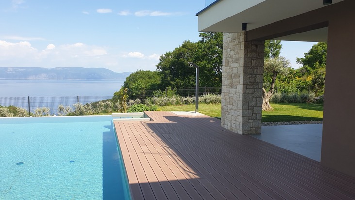 Istrien, Kroatien - Traumhaus mit Pool & Meerblick / Istrien - Tourismus-Hotspot mit Zukunft