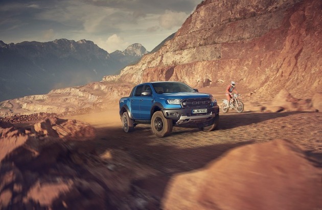 Ford-Werke GmbH: Für die harten Jungs: Neuer Ford Ranger Raptor feiert auf der IAA Nutzfahrzeuge Weltpremiere vor Fachpublikum