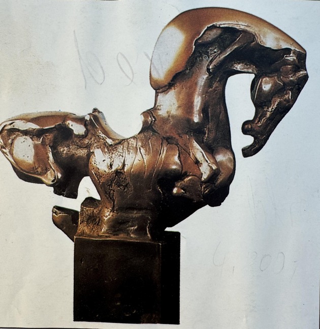 POL-HB: Nr.: 0344--Einbrecher stehlen Bronzefiguren--