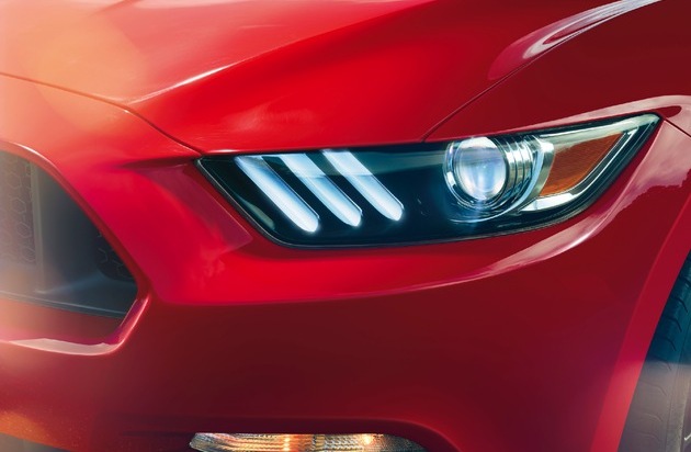 Ford-Werke GmbH: Ford Mustang: Bereits über 500.000 Fans konfigurierten ihr Traumfahrzeug im Internet (FOTO)