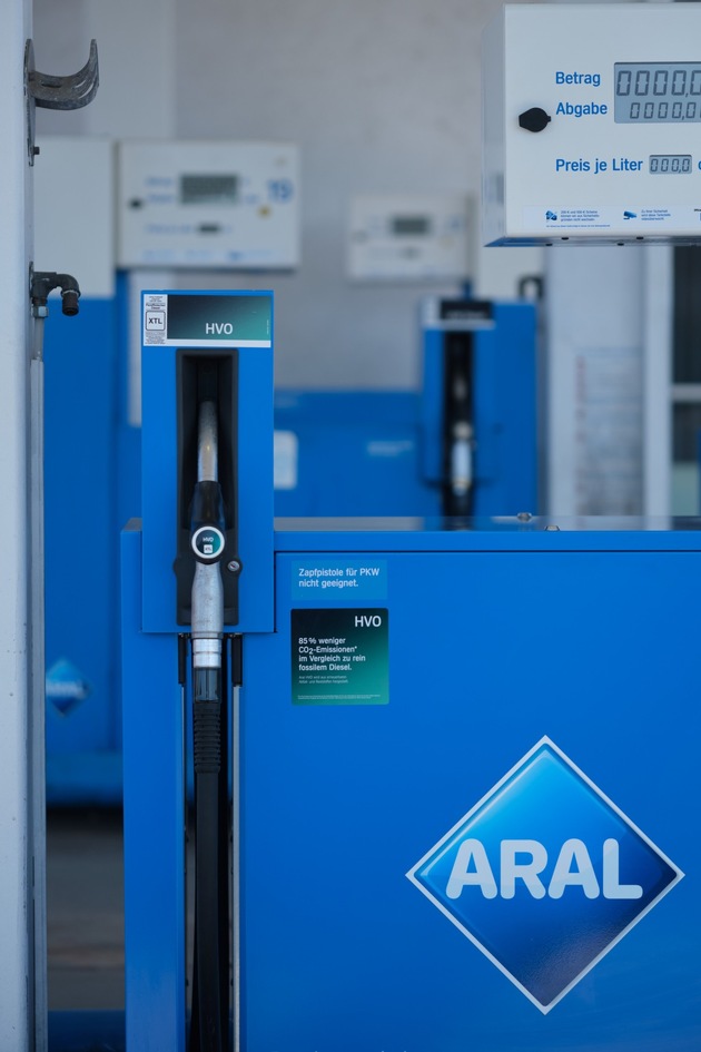 Aral Pressemitteilung: Aral führt Aral HVO an ersten Autohöfen ein