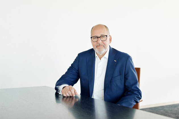 Presse-Information: Reformbedarf bei der Altersvorsorge:  Bürger verlieren Vertrauen in ausreichende Rente