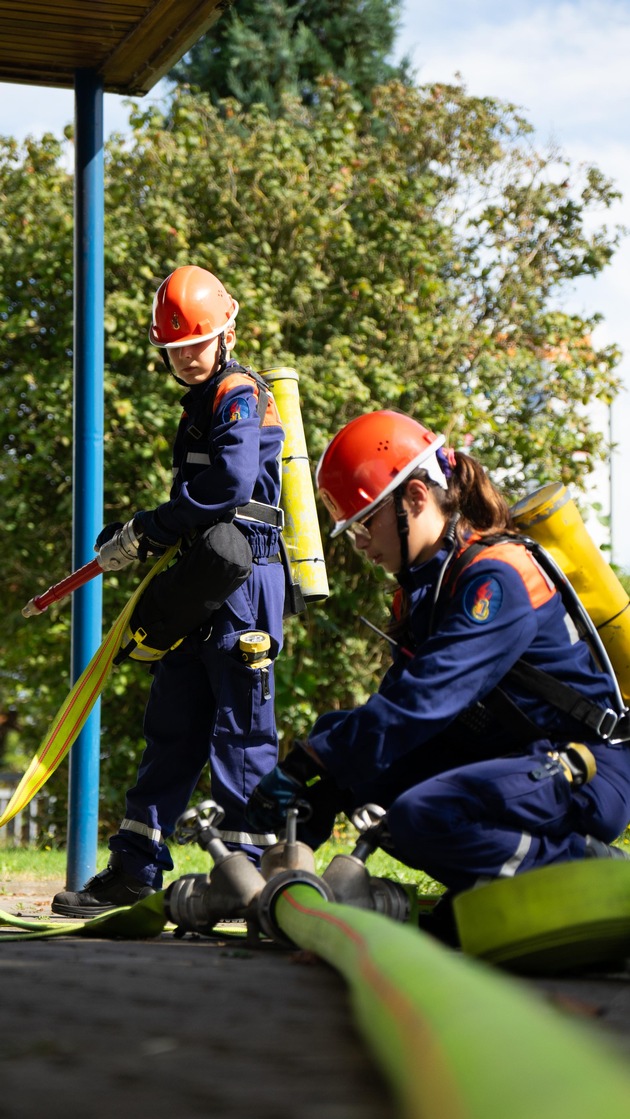 FW Tönisvorst: Berufsfeuerwehrtag der Jugendfeuerwehr Tönisvorst