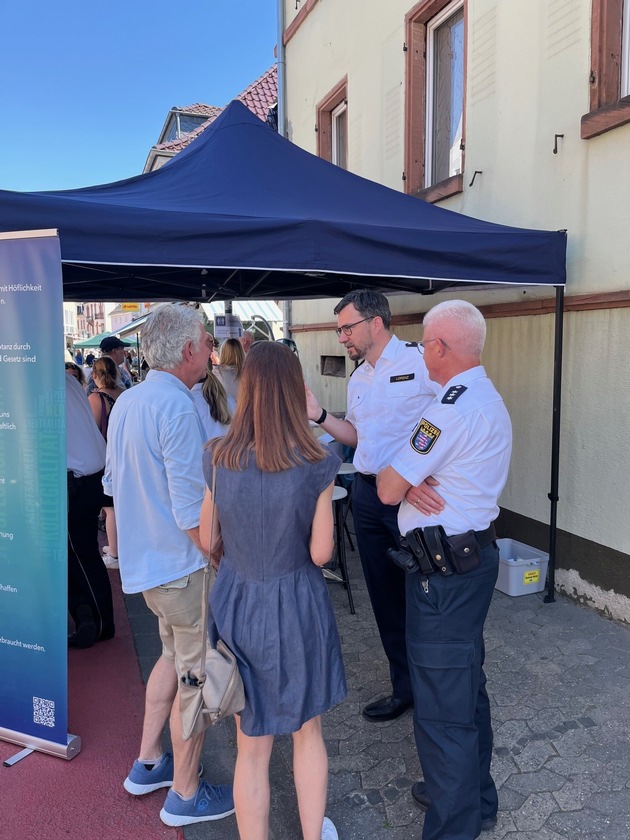 POL-DA: Bad König: Positive Bilanz nach "Coffee with a cop" anlässlich des Pfingstmarktes