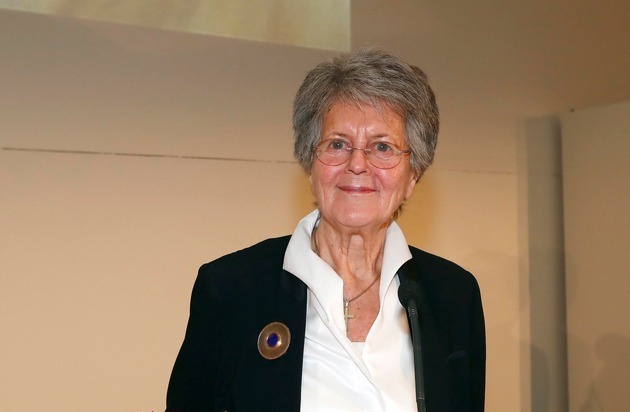 Lea-Ackermann-Stiftung: Die umtriebige Ordensfrau Lea Ackermann wird 85 Jahre