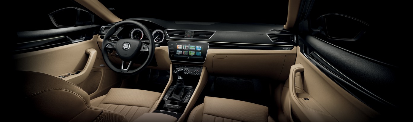 Aufgewerteter SKODA SUPERB ab sofort mit SKODA Connect und weiteren Features erhältlich (FOTO)