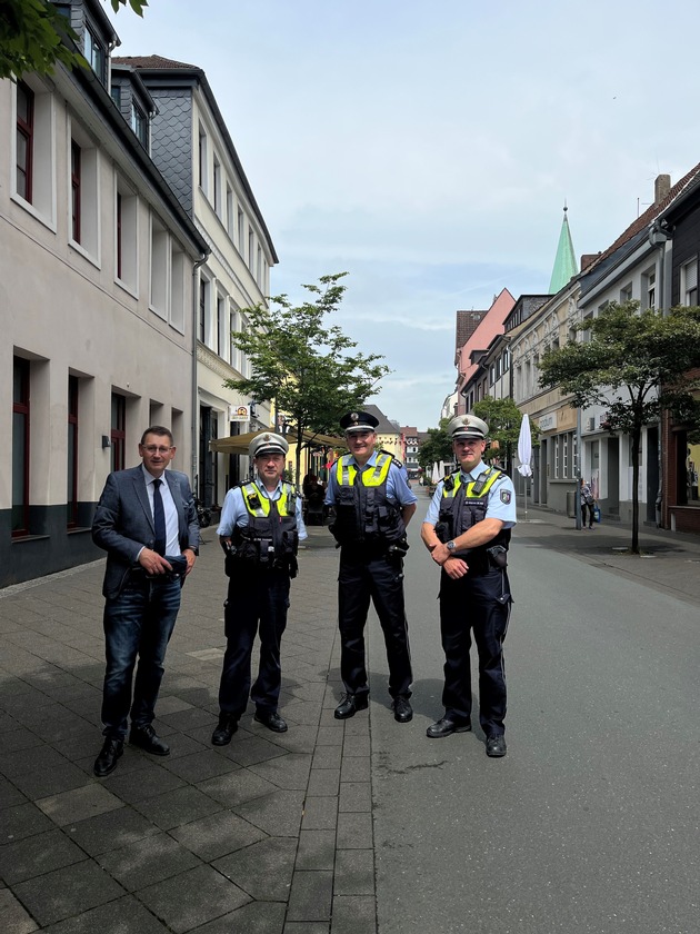 POL-HAM: Polizeipräsident Thomas Kubera &quot;auf Streife&quot; in Hamm-Mitte