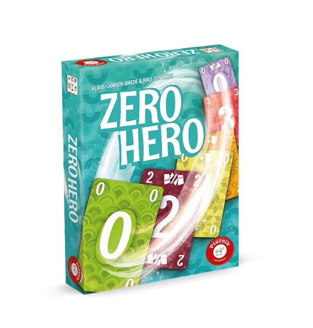 Zero Hero: Keine Nullnummer riskieren - Ein taktisches Sammelkartenspiel von Piatnik