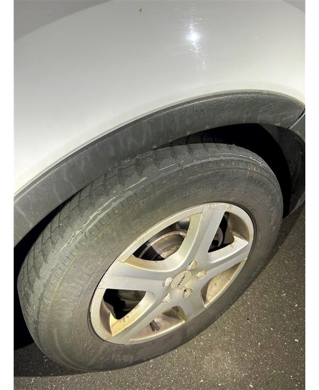 POL-PDTR: Fahrzeug bleibt stehen! Reifen bis zur Karkasse abgefahren