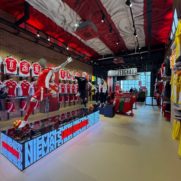 PM: ALEXA 2025: Bestbewertet in der Hauptstadt, vollvermietet und Zuwachs bei Umsatz und Frequenz