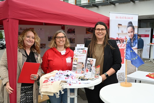 Dialog und Entdeckungen: Staatssekret&auml;rin Dr. Tamara M&uuml;ller besucht Universit&auml;t Koblenz zum Uni-Erlebnistag