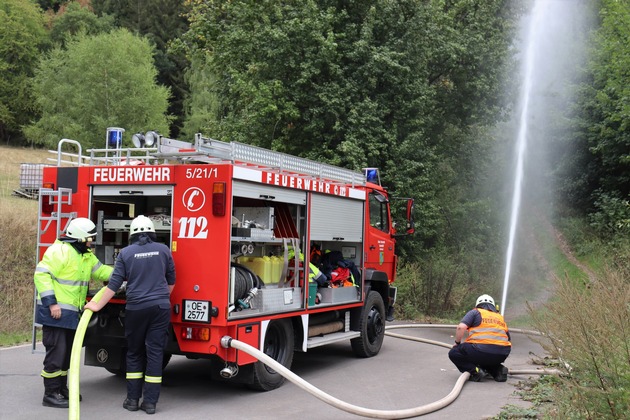 FW-OE: 14 neue Maschinisten bei der Feuerwehr Lennestadt