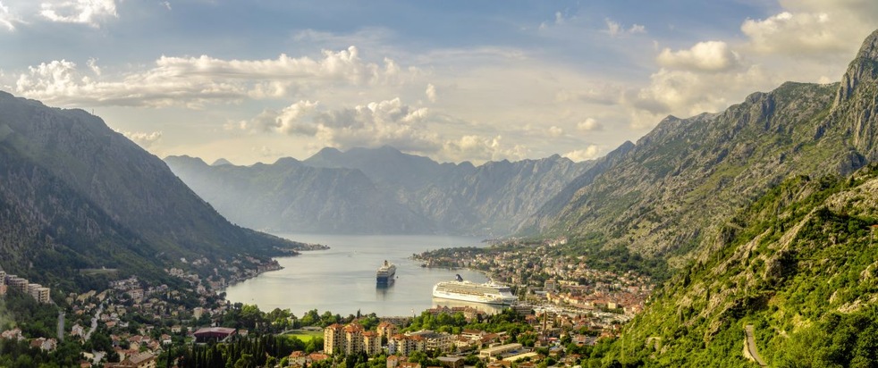 Pressemitteilung: Osterhase verschenkt Traumurlaub auf sonnenklar.TV