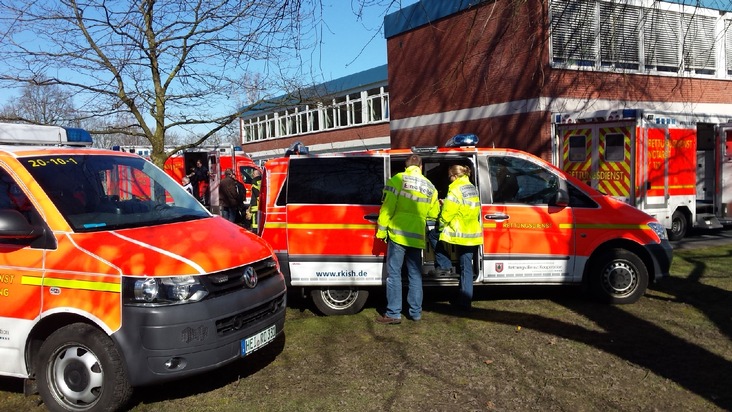 RKiSH: GröNo - Schwelbrand in der Gemeinschaftsschule in Horst Kreis Steinburg / insgesamt 24 verletzte Schüler