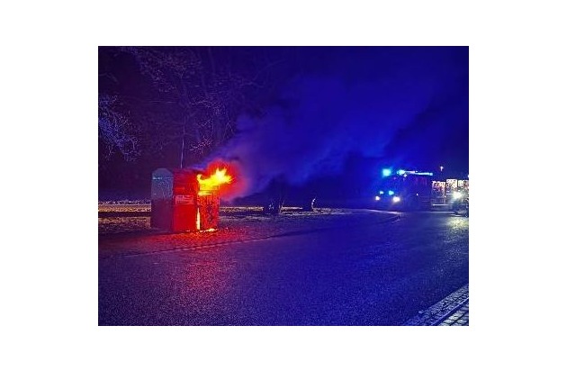 POL-STD: Unbekannte stecken Altkleidercontainer in Apensen in Brand - Polizei sucht Zeugen - Einbrecher in Stader Gaststätte