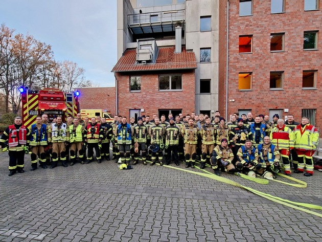 FW Voerde: Feuerwehren aus Hamminkeln, Hünxe und Voerde trainieren gemeinsam in Münster