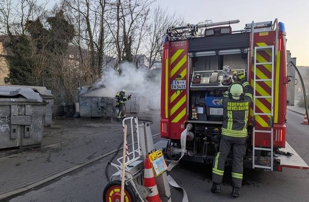 FW-EN: Wohnhausbrand in der Nacht