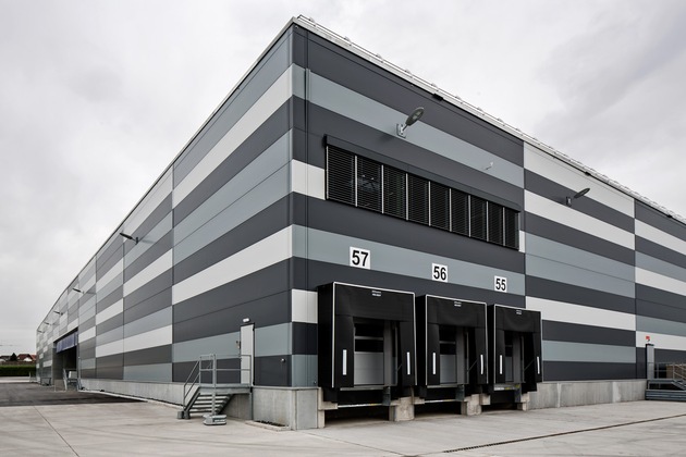 Lidl Schweiz eröffnet zweites Warenverteilzentrum - Ein Arbeitsplatz für Übermorgen