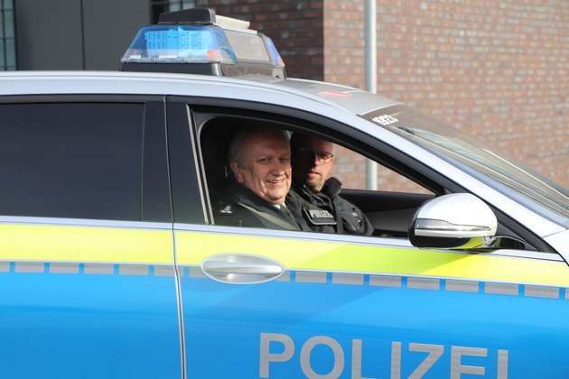 POL-EL: Lingen - Herbert Greiten nach fast 44 Dienstjahren in den Ruhestand verabschiedet