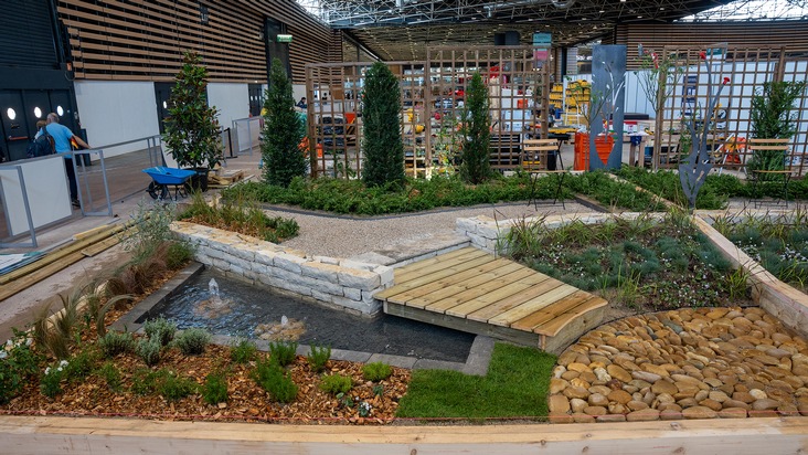 Finale der Berufe-Weltmeisterschaft in Lyon - „Landscape Gardening“-Wettbewerb: 10. Platz für Theo Kleinstäuber und Anton Schimeck bei den 47. WorldSkills 2024