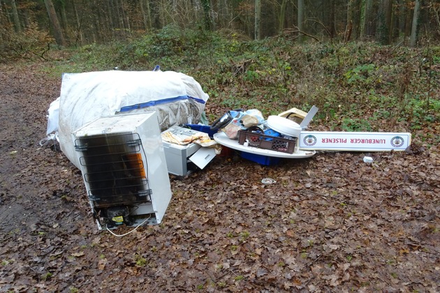 POL-RZ: Illegale Abfallentsorgung nahe Pinnsee / Polizei sucht Zeugen