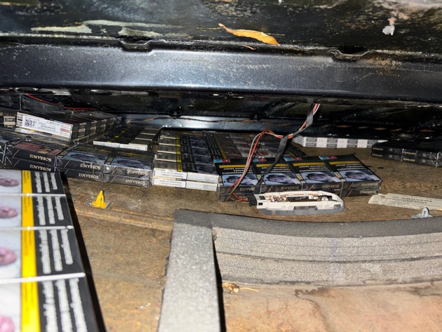 HZA-R: Zoll aus Furth im Wald stellt &uuml;ber 13.000 unversteuerte Zigaretten bei Kontrolle auf der A3 sicher