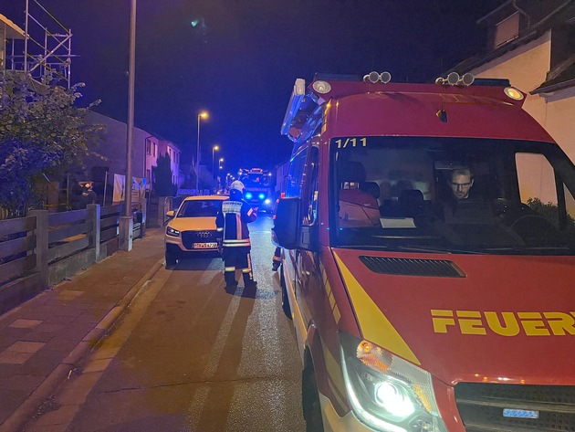 Feuerwehr MTK: Von Gasgeruch bis Fahrzeugbrand - Hattersheimer Feuerwehren mehrfach gefordert