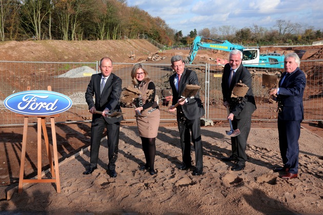 Tests auf mehr als 5.000 Metern Höhe - Ford baut in Köln das modernste Klimawindkanal-Zentrum der Automobilindustrie (FOTO)