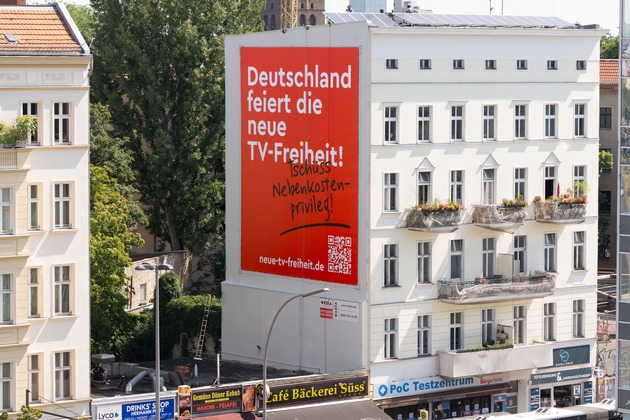 Tschüss Nebenkostenprivileg: 12 Millionen Mieter und Mieterinnen feiern Deutschlands neue TV-Freiheit