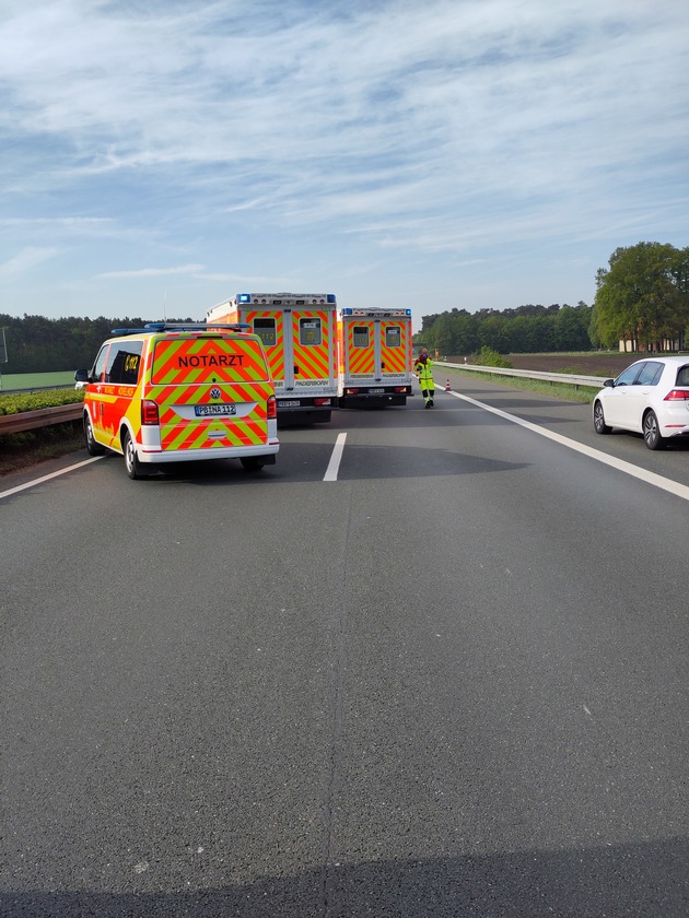 FW Paderborn: Verkehrsunfall auf der Autobahn 33