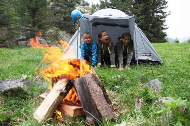 Hirschen Camp 2011: Abenteuerliche Outdoor-Action für junge Gäste des Seehotel Jägerwirt auf der Turrach - ANHÄNGE/VIDEO