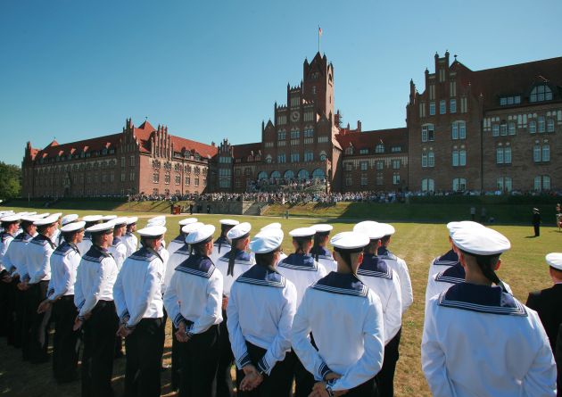 Vereidigung der Marineoffizieranwärter an der Marineschule Mürwik