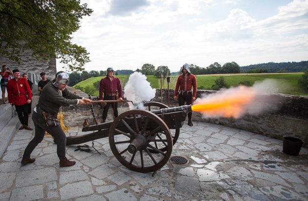 Museum Aargau: Die stolze Lenzburg ist belagert / Authentischer Mittelalterspektakel mit über 100 Mitwirkenden