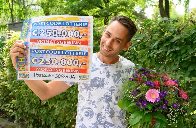 Deutsche Postcode Lotterie: Postcode-Party in München-Laim: 1 Million Euro für 68 Gewinner