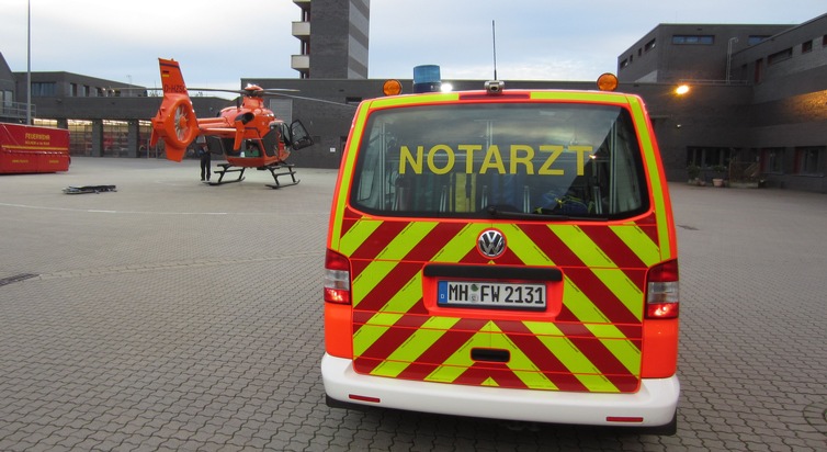 FW-MH: Rettungshubschrauber unterstützt bei Notfall in Mülheim-Broich #FWMH