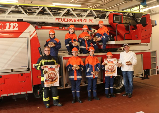 FW-OE: Florian verbindet: Bäcker und Feuerwehrleute