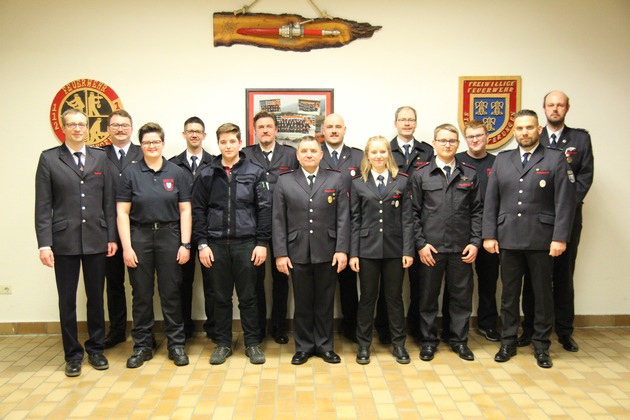FW Beverungen: Zahlreiche Einsätze, neue Technik und viele gemeinsame Stunden / Jahresrückblick des Löschzug Beverungen und Feuerwehrverein St. Florian e.V.