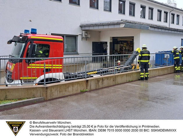 FW-M: Igel-Rettung bei Brandeinsatz (Neuhausen)