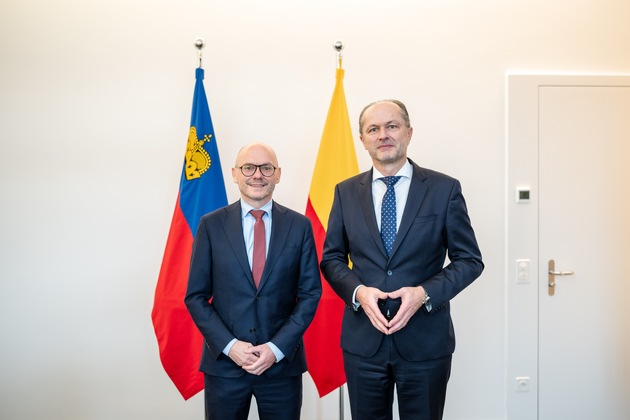 Treffen von Wirtschaftsminister Hubert Büchel mit Benoît Revaz, Direktor des Bundesamtes für Energie